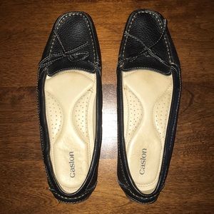 Super cute Caslon flats!